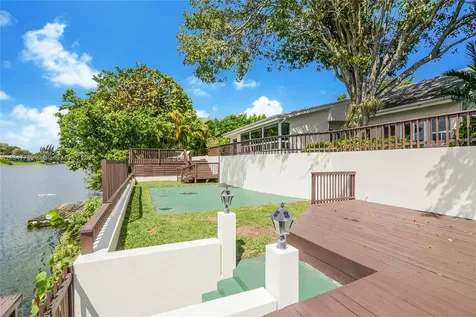 19390 NE 22nd Road North Miami Beach FL 33179