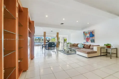 19390 NE 22nd Road North Miami Beach FL 33179