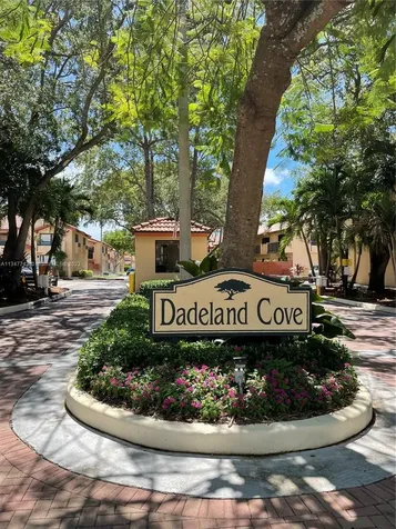 7813 SW 102nd Lane Miami FL 33156