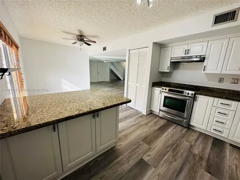 7813 SW 102nd Lane Miami FL 33156