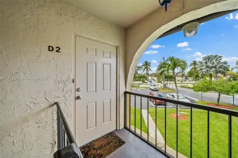 301 Pine Ridge Circle Green Acres FL 33463