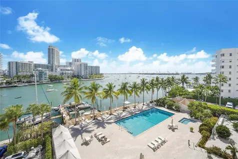 20 Island Avenue Miami Beach FL 33139