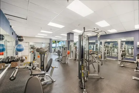 20 Island Avenue Miami Beach FL 33139