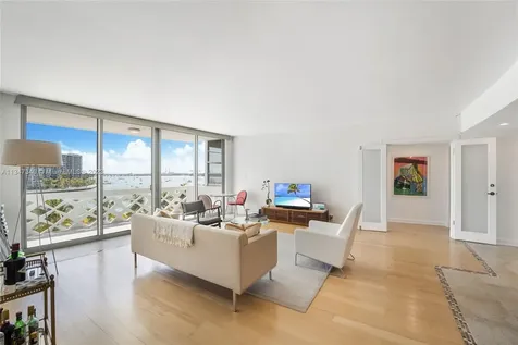 20 Island Avenue Miami Beach FL 33139