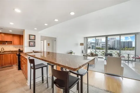 20 Island Avenue Miami Beach FL 33139