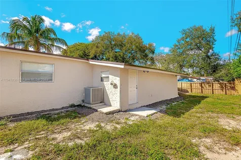 1801 N 59th Avenue Hollywood FL 33021