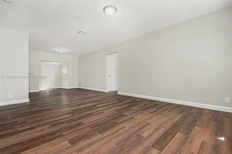 1801 N 59th Avenue Hollywood FL 33021