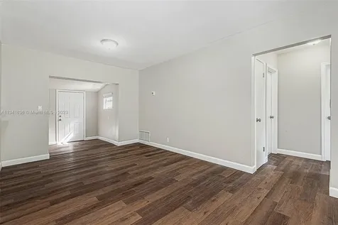 1801 N 59th Avenue Hollywood FL 33021