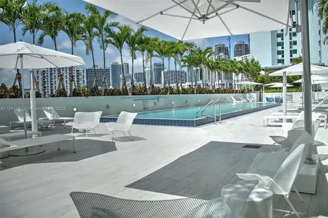 1600 SW 1st Avenue Miami FL 33129