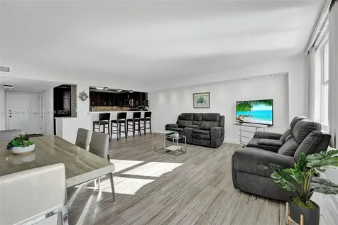 10000 W Bay Harbor Drive Bay Harbor Islands FL 33154