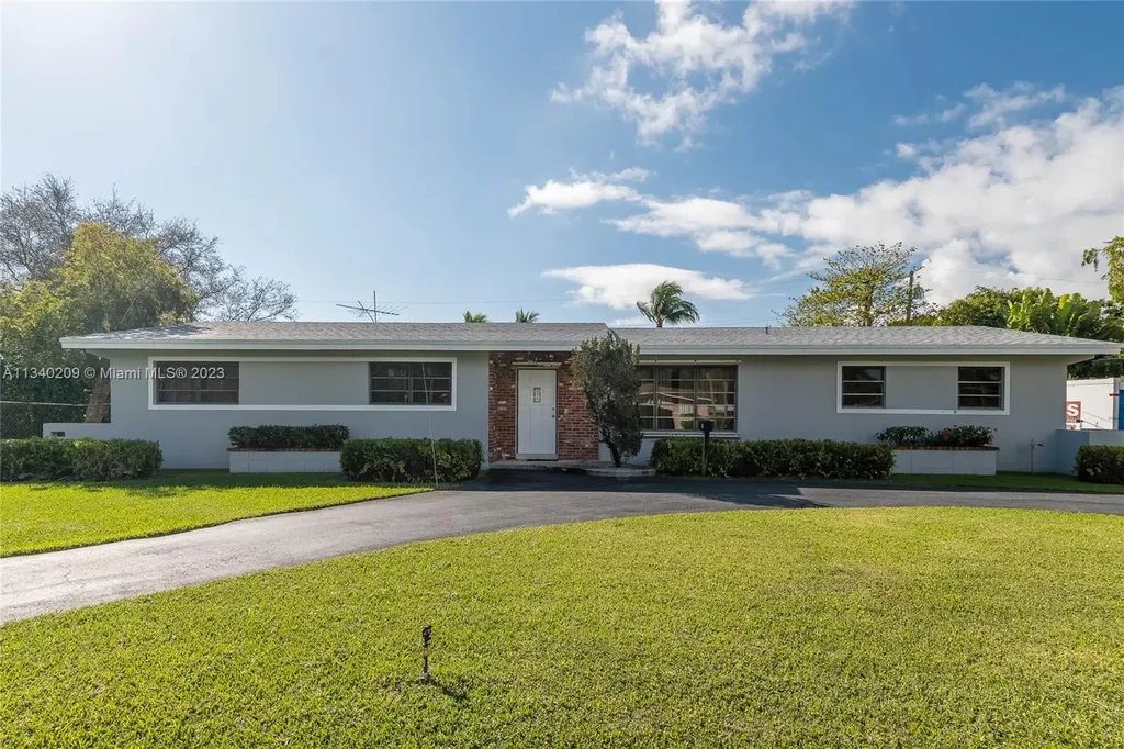 7400 SW 127th Street Pinecrest FL 33156