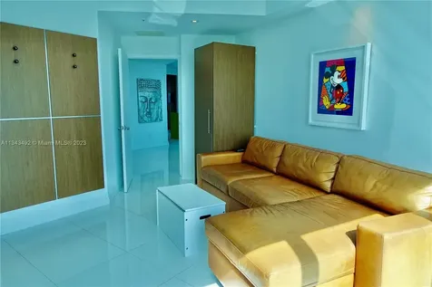 60 SW 13th Street Miami FL 33130