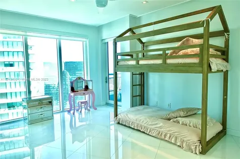 60 SW 13th Street Miami FL 33130