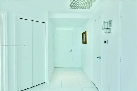 60 SW 13th Street Miami FL 33130