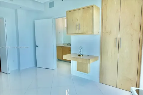 60 SW 13th Street Miami FL 33130
