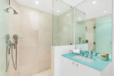 100 S Pointe Drive Miami Beach FL 33139