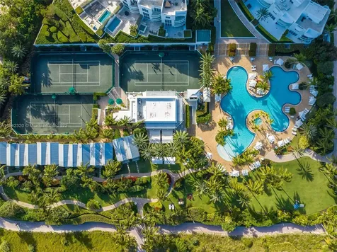 100 S Pointe Drive Miami Beach FL 33139