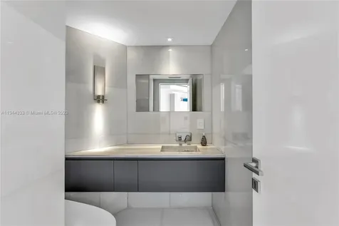 6365 Collins Avenue Miami Beach FL 33141