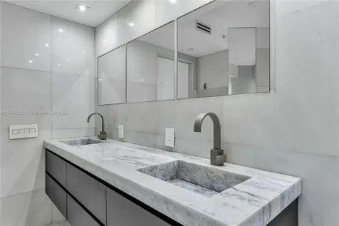 6365 Collins Avenue Miami Beach FL 33141