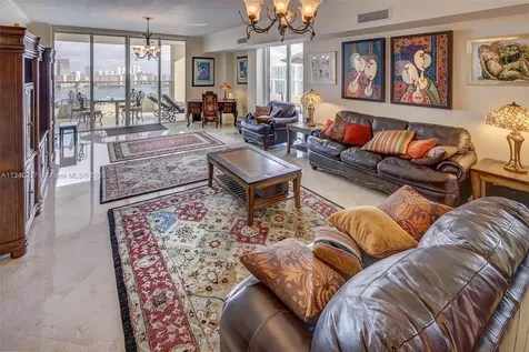 3330 NE 190th Street Aventura FL 33180