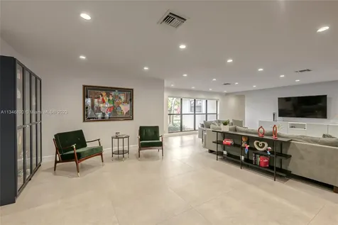 5000 Taylor Street Hollywood FL 33021