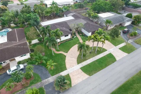 5000 Taylor Street Hollywood FL 33021