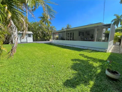 3681 SW 21st Street Miami FL 33145