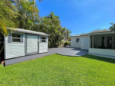 3681 SW 21st Street Miami FL 33145