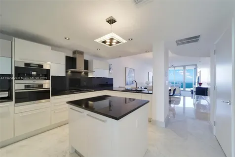 17121 Collins Avenue Sunny Isles Beach FL 33160