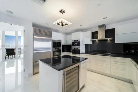 17121 Collins Avenue Sunny Isles Beach FL 33160