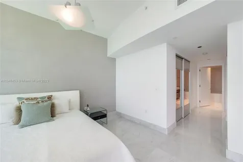 17121 Collins Avenue Sunny Isles Beach FL 33160
