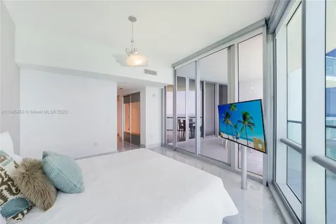 17121 Collins Avenue Sunny Isles Beach FL 33160