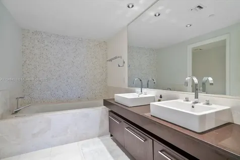 17121 Collins Avenue Sunny Isles Beach FL 33160
