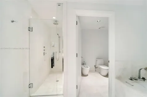 17121 Collins Avenue Sunny Isles Beach FL 33160