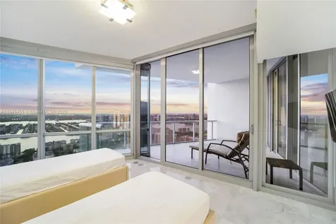 17121 Collins Avenue Sunny Isles Beach FL 33160