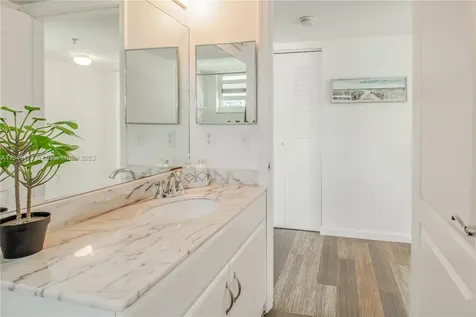 1200 Brickell Bay Drive Miami FL 33131