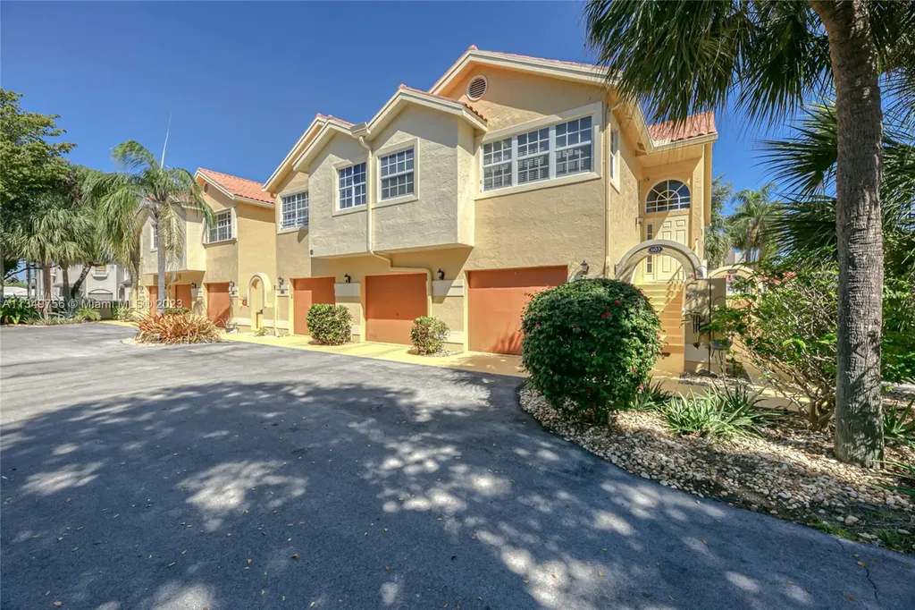 2121 S Ocean Boulevard Lauderdale By The Sea FL 33062