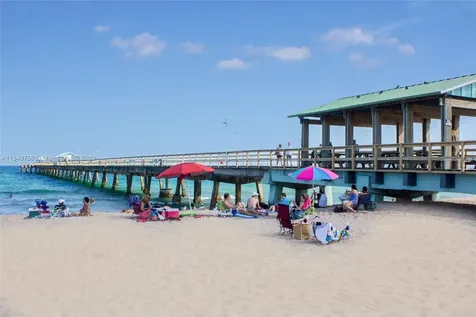 2121 S Ocean Boulevard Lauderdale By The Sea FL 33062