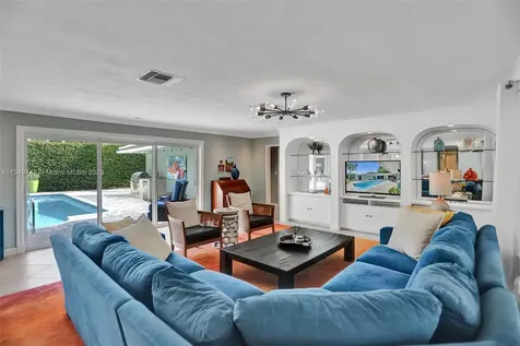 2600 NE 6th Court Fort Lauderdale FL 33304