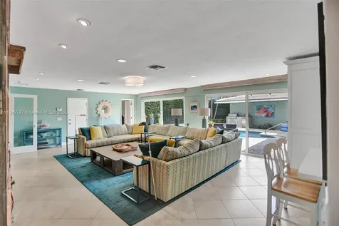 2600 NE 6th Court Fort Lauderdale FL 33304