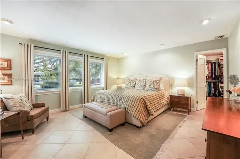 2600 NE 6th Court Fort Lauderdale FL 33304