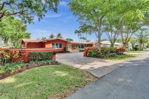 2600 NE 6th Court Fort Lauderdale FL 33304