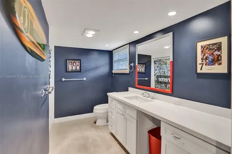 2600 NE 6th Court Fort Lauderdale FL 33304