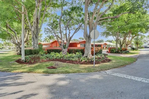 2600 NE 6th Court Fort Lauderdale FL 33304