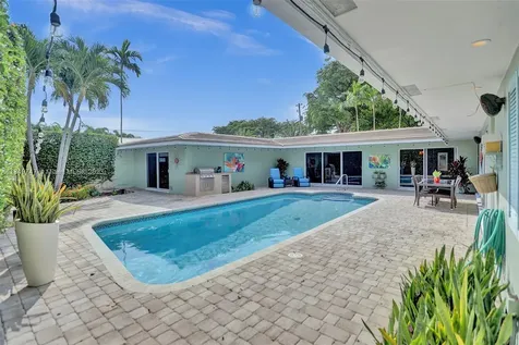 2600 NE 6th Court Fort Lauderdale FL 33304