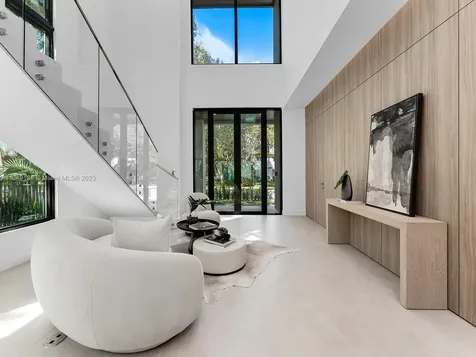 310 NE 88th Street El Portal FL 33138
