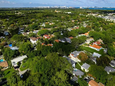 310 NE 88th Street El Portal FL 33138