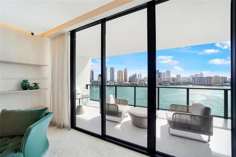 5000 Island Estates Drive Aventura FL 33160
