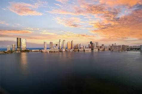 5000 Island Estates Drive Aventura FL 33160
