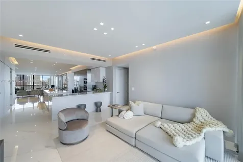 5000 Island Estates Drive Aventura FL 33160
